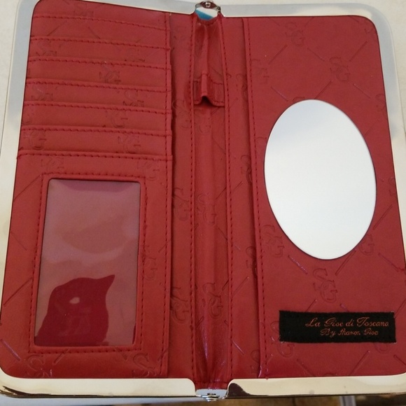 Wallet - Picture 8 of 8